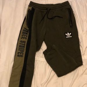 ARMY GREEN ADIDAS SWEATPANTS